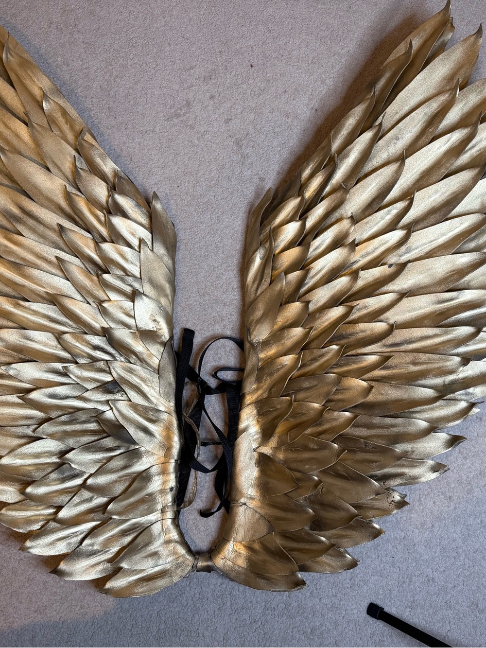 Ornate Gold Angel Wings Costume Cosplay - Picture 2 of 13